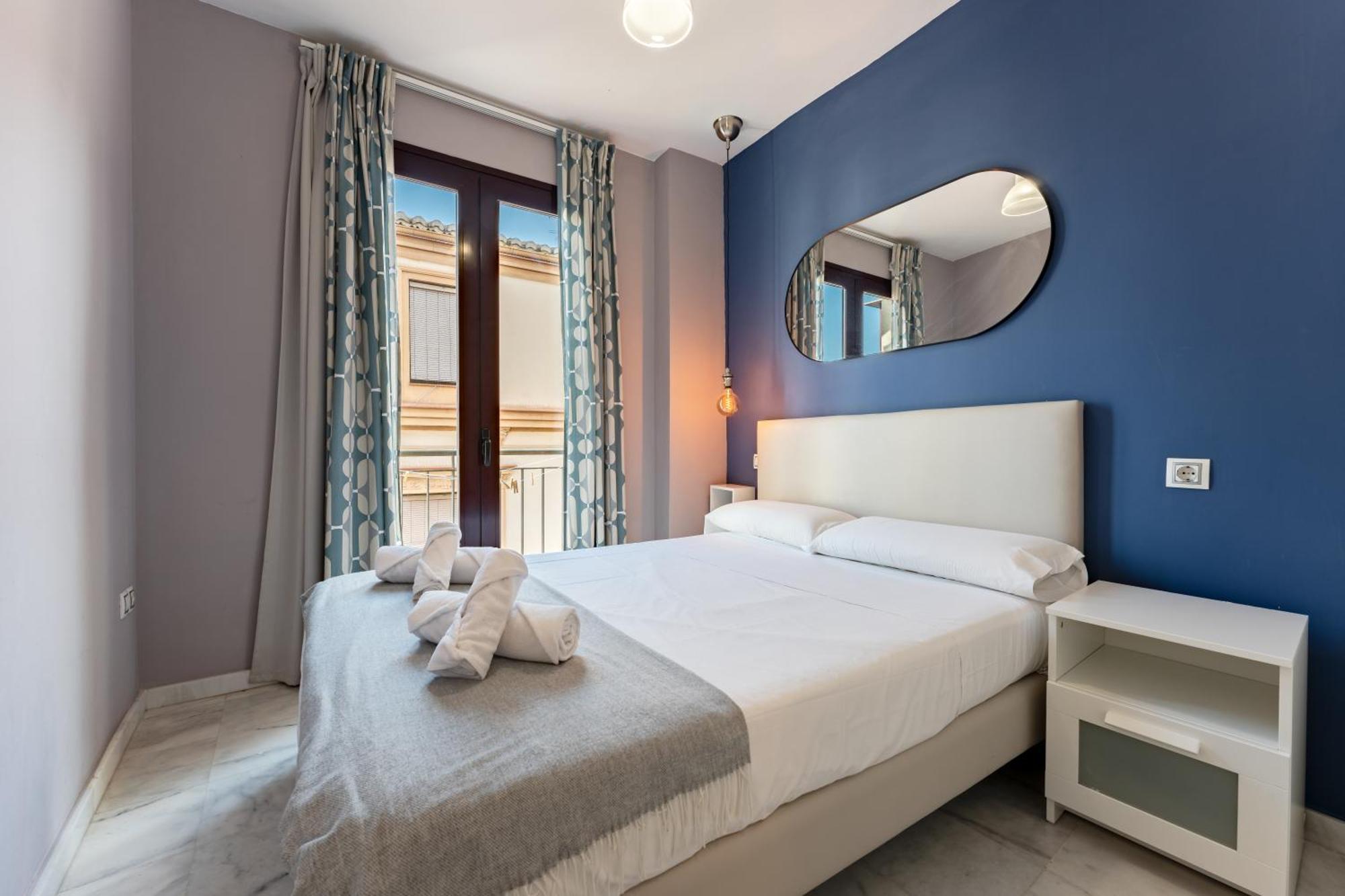Unique Charming Apartment In The Heart Of Малага Экстерьер фото